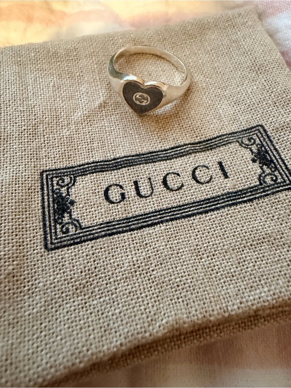 LIKE NEW♥️100% Authentic Silver Gucci Heart Ring